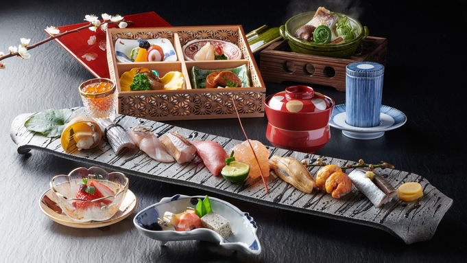 【鮨会席 特上】握りは伊勢エビを含む全10貫／前菜、お造りや焼き魚、デザートを含む会席コース